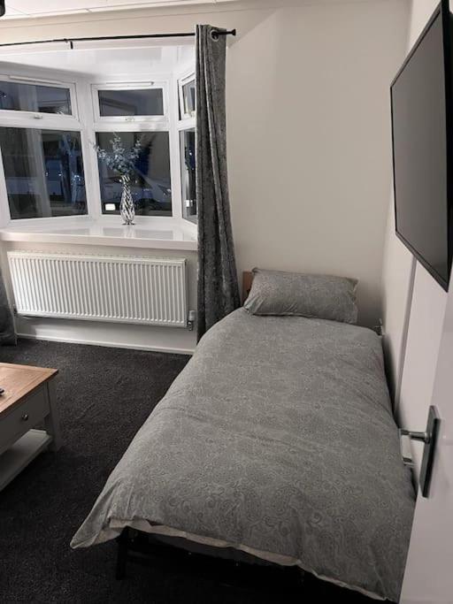 Semi-detached - Uddingston, Glasgow Apartment Uddingston